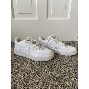 Nike Air Force One Kids Size 5.5Y (White)